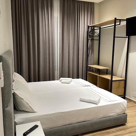 Hotel Rai Sarandë Eksteriør billede