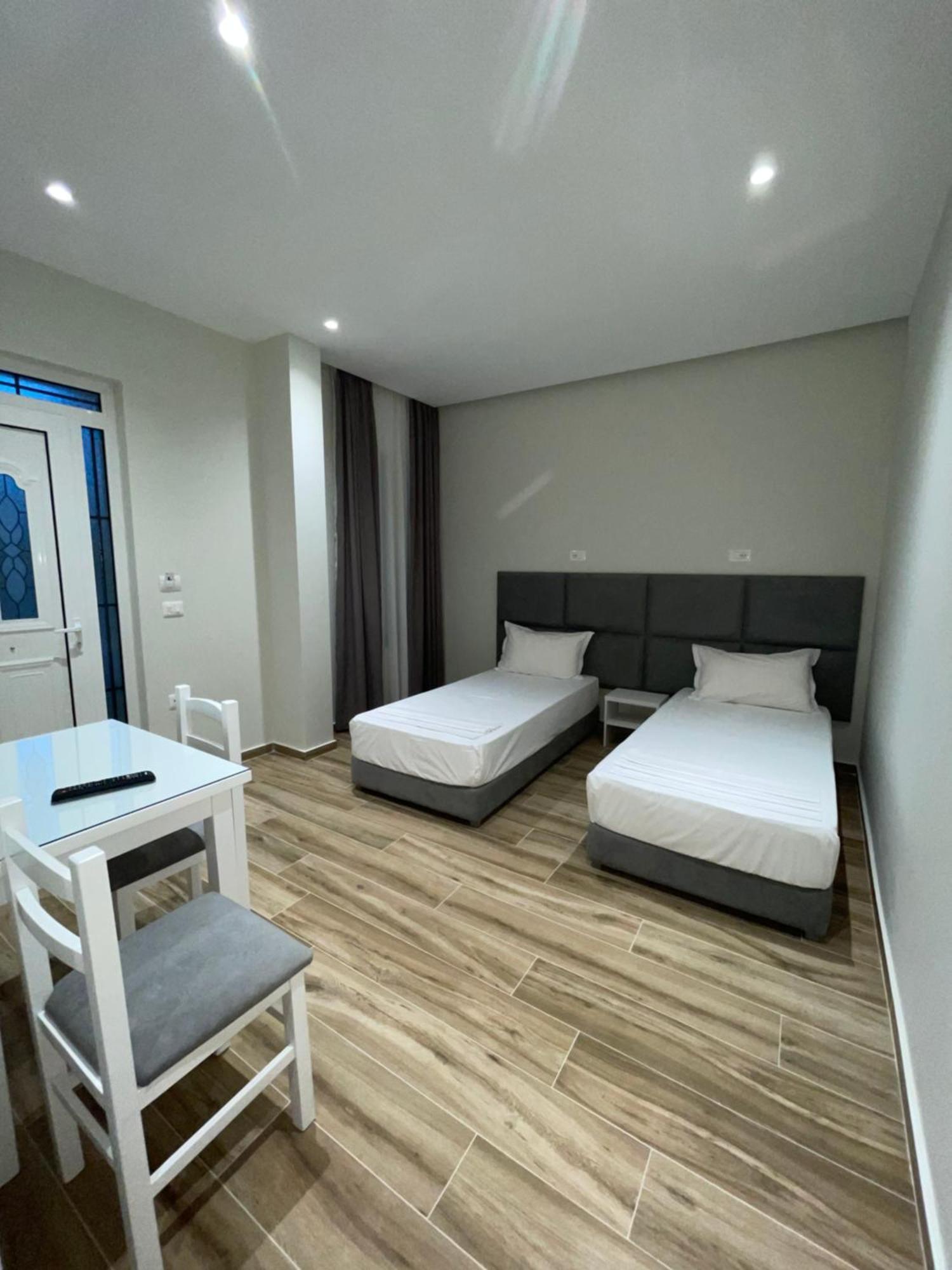 Hotel Rai Sarandë Eksteriør billede