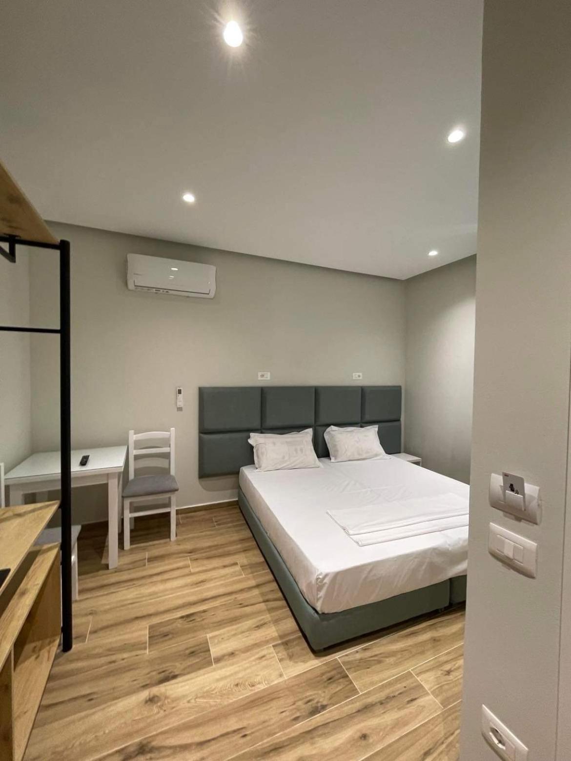 Hotel Rai Sarandë Eksteriør billede