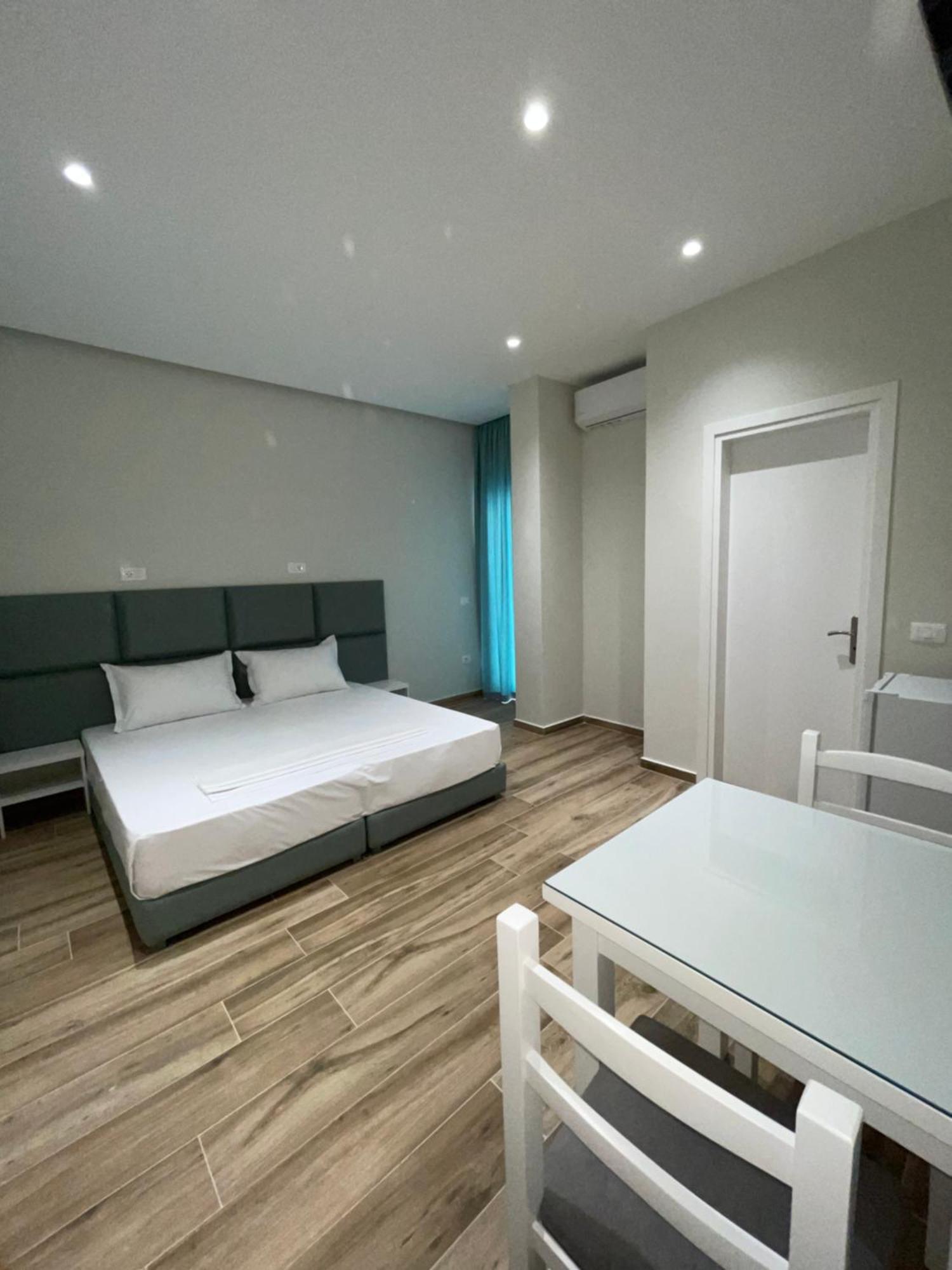 Hotel Rai Sarandë Eksteriør billede