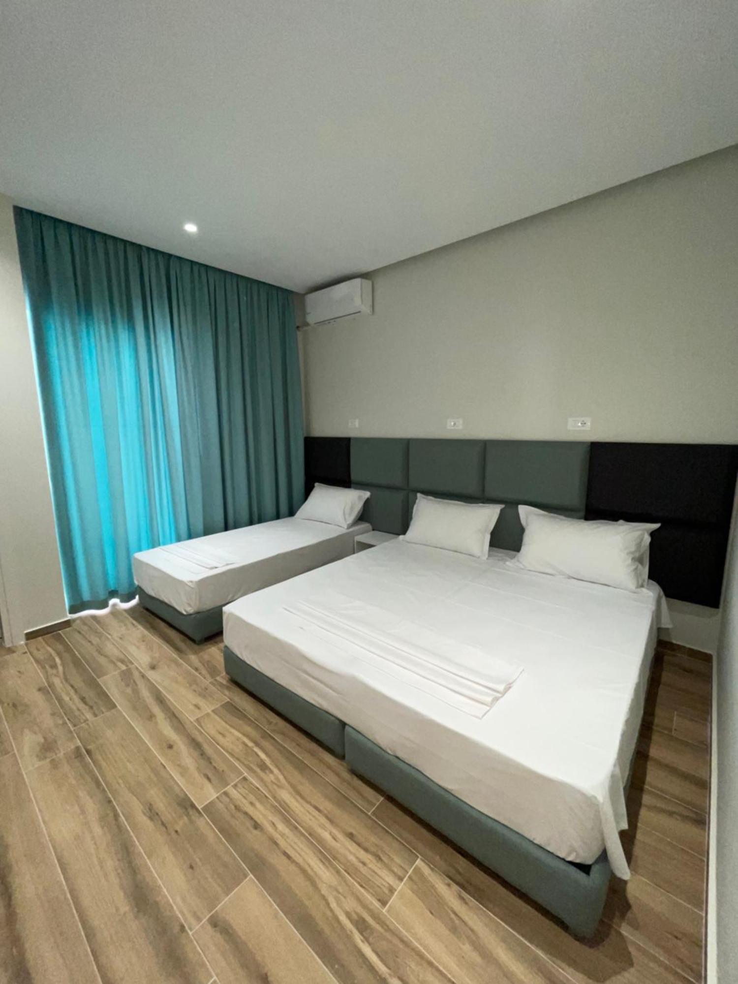 Hotel Rai Sarandë Eksteriør billede